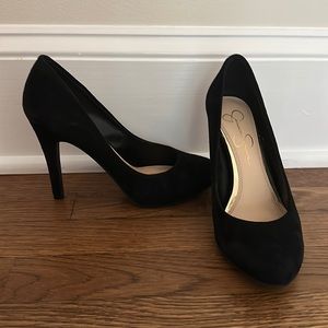 Jessica Simpson black suede heels 2.5” size 6.5